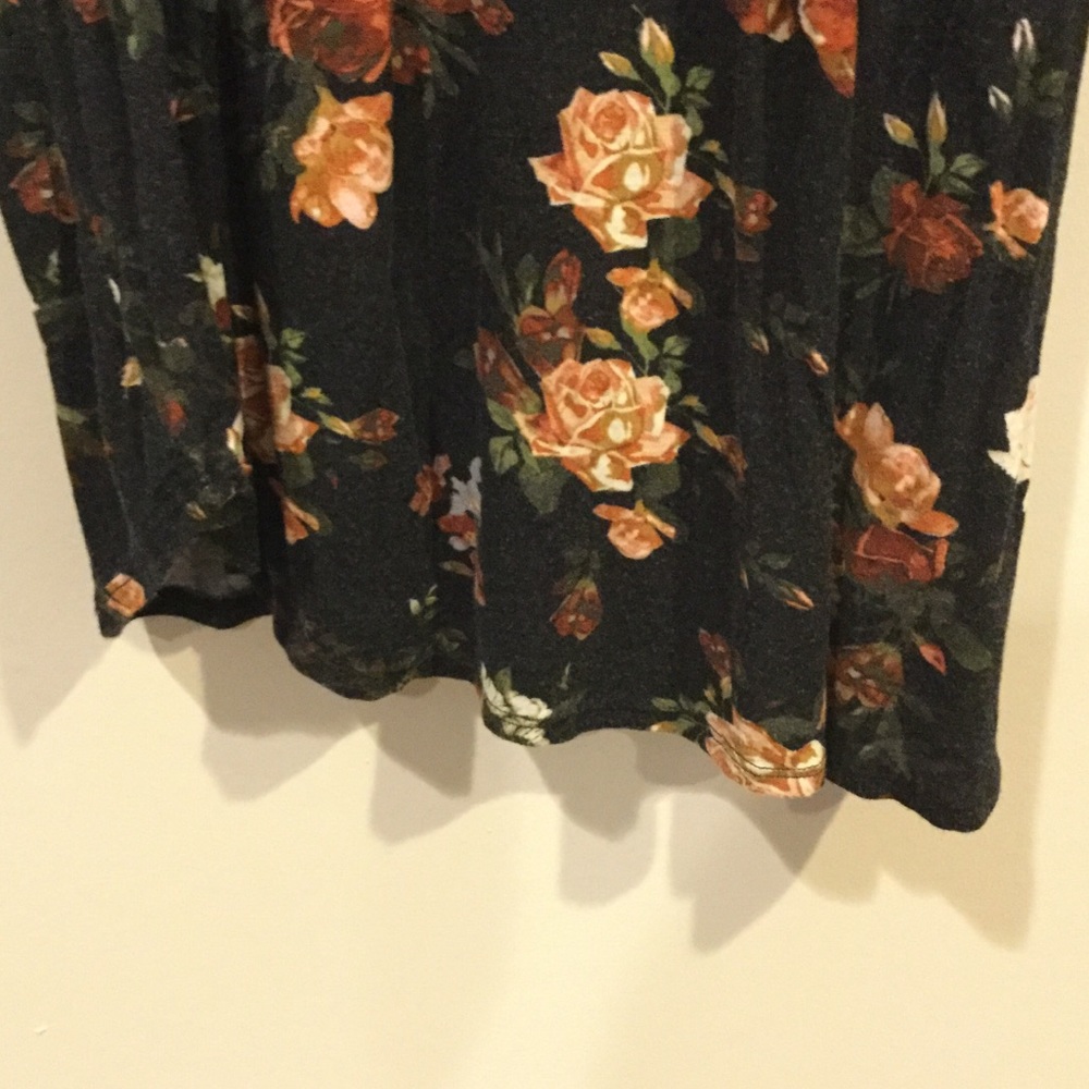 Black Floral Asymmetrical Hem Dress - Picture 6 of 7